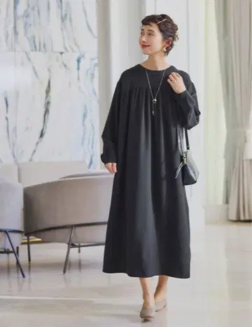 더블 프론트 씬리스 원피스 studio CLIP 블랙