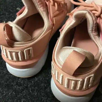 핑크 스니커즈 합성섬유(puma)