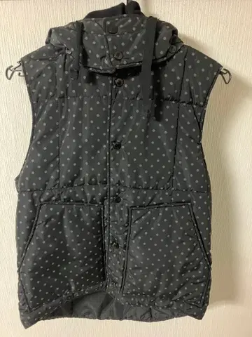 엔지니어드 가먼츠 도트 무늬 베스트