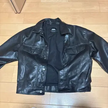 ZARA 블랙 가죽 자켓 XL