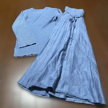 Mila Owen 리브 스커트 셋업