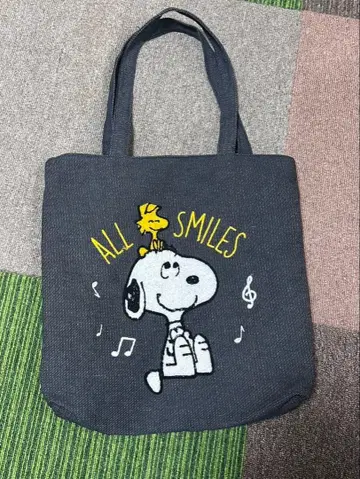 스누피 토트백 다크 그레이 스누피 ALL SMILES