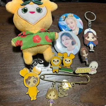 JIHYO 봉제 인형 & 굿즈 세트
