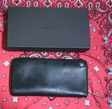 JUSTIN DAVIS 지갑
