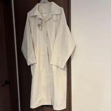 LEPSIM 아이보리 트렌치코트