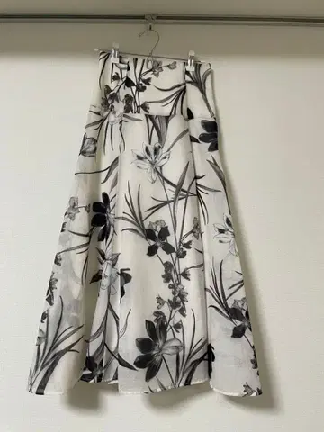 [ 새상품급 ] 마이 스트라다 레이스업 플라워 프린트 스커트