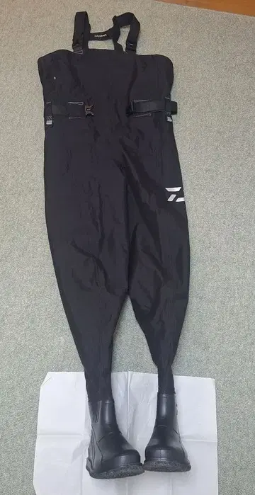 다이와 SW-4503R-T 체스트 하이 가슴장화 LL 블랙