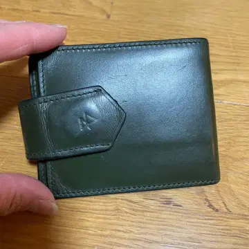 다크 그린 이단 접이식 지갑 지퍼 포켓 포함