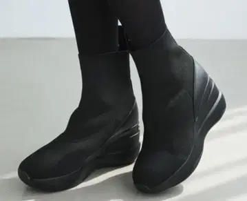 롱 레그 효과 발군 10cm 힐 니트 부츠 깔창 폭신폭신