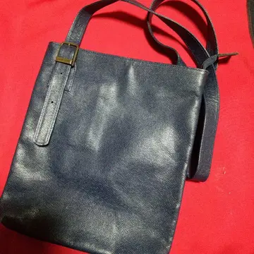 기사용 네이비 숄더백