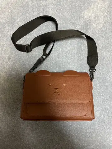 WCJ 곰 숄더백 브라운