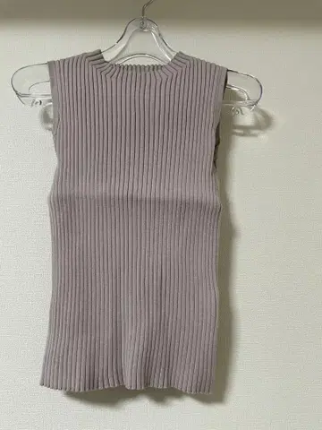 [ 새상품급 ] 리랜드트루 슬리브리스 니트