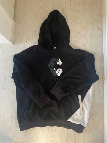 CRONOS 크로노스 후드 맨투맨 블랙