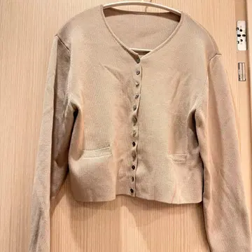 [ 새상품급 ] COHINA 쉘 버튼 크롭 가디건