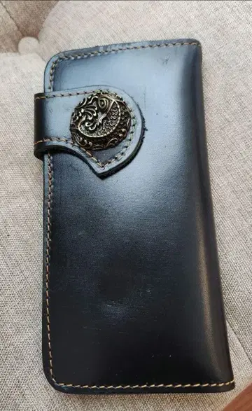 바이커즈 지갑 천연 가죽 소가죽 카빙 이글 블랙 지갑 가죽