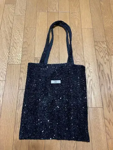 Uhr 스팽글 토트백 블랙