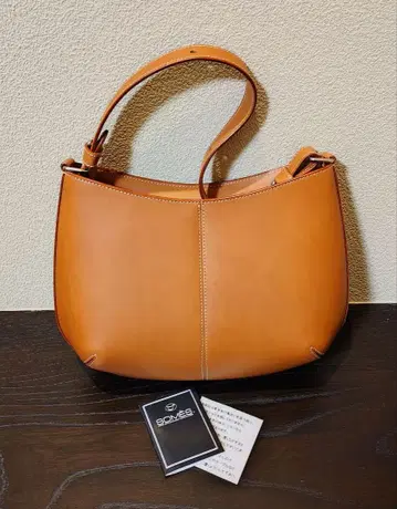 소메스 새들 원숄더 핸드백