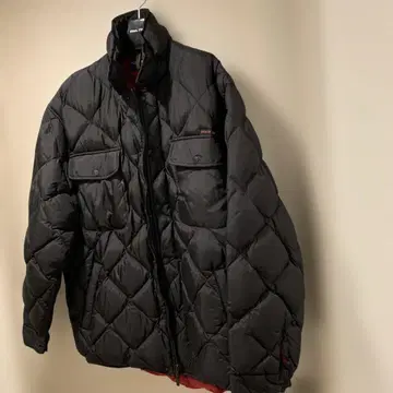 슈퍼 새상품급 POLO 블랙 다운 자켓