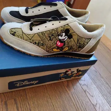 여성용 Disney 미키마우스 스니커즈