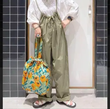 새상품급 니코앤드 밀리터리 개더 살로펫 카키