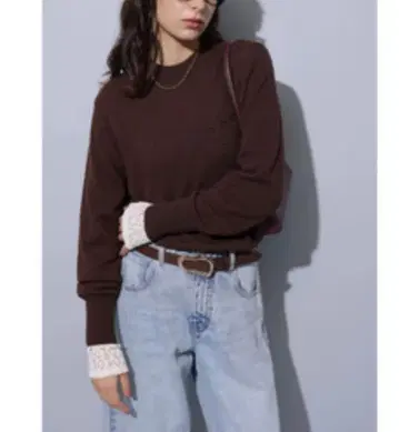 아르페쥬 스토리 엠보싱 로고 니트 M 사이즈 브라운