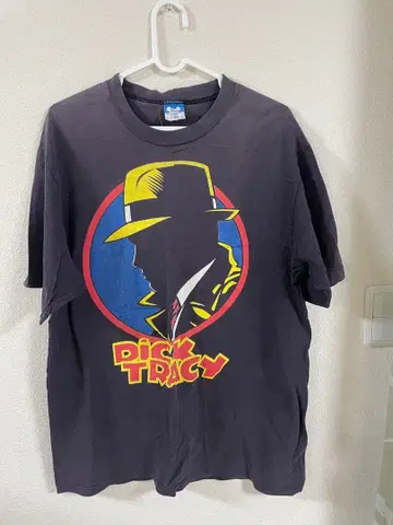 딕 트레이시 티셔츠 XL 사이즈 다크 그레이