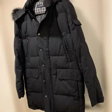 슈퍼 새상품급 NEWYORKER 블랙 다운 자켓 M