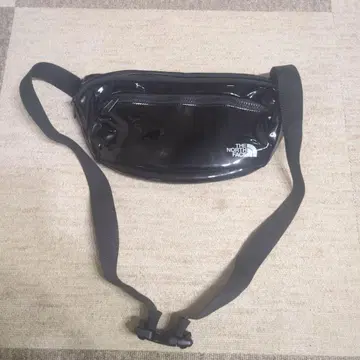 THE NORTH FACE 바디백 블랙