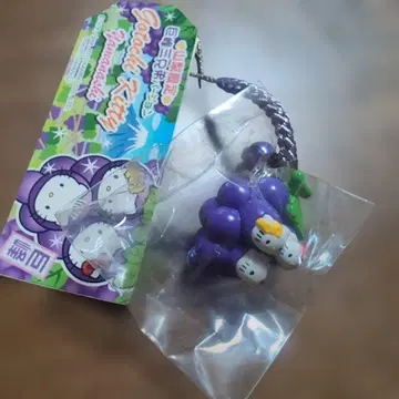 헬로키티 미미 야마나시 한정판 거봉 삼형제 버전 족자