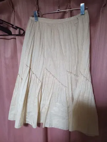 ATELIER SAB 아틀리에 사브 크림색 플레어 스커트 사이드 지퍼