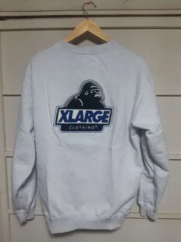 XLARGE 맨투맨