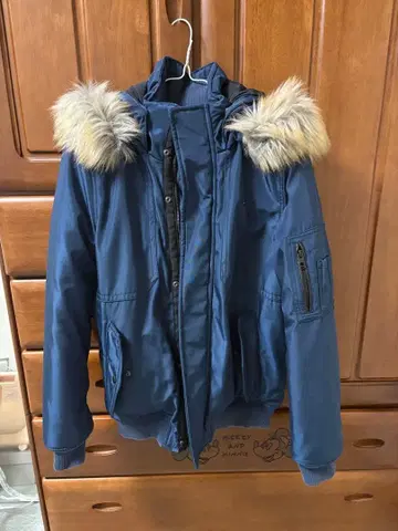 TOMMY HILFIGER 네이비 퍼 부착 아우터