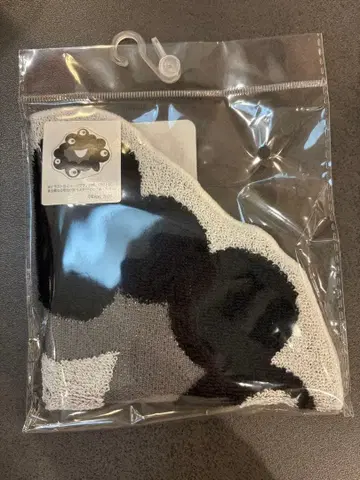 블랙 미야쿠미야쿠 다이컷 미니 타월 손수건