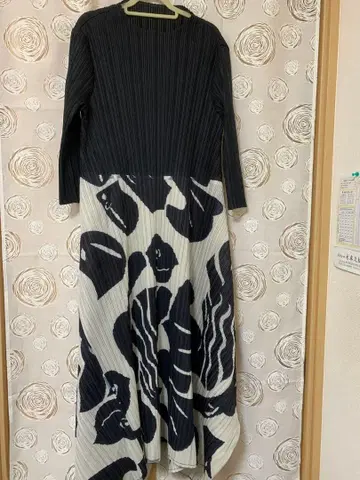 스트라이프 꽃무늬 플리츠 원피스