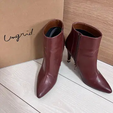 ungrid 새상품급 스틸레토 숏부츠 브라운 언그리드