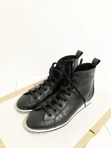 긴자 카네마츠 아쿠아벨 하이컷 가죽 스니커즈