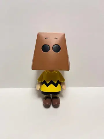 찰리 브라운 피규어