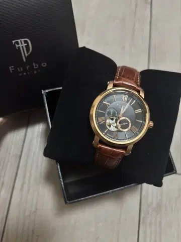 Furbo 자동 와인딩 손목시계 F5026