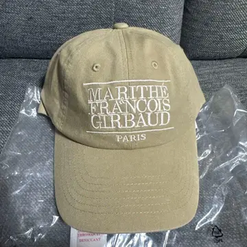 MARITHE & FRANCOIS GIRBAUD 야구 모자