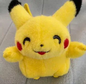 포켓몬 피카츄 번쩍 안아 봉제 인형 방긋 초기 TOMY 타카라토미