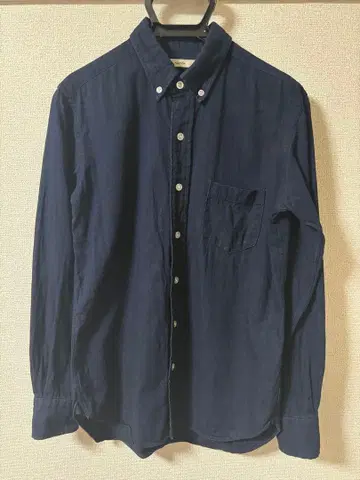 KAFIKA 네이비 버튼 다운 긴팔 셔츠