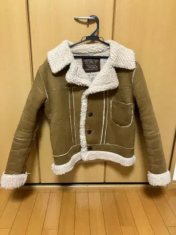 TMT 리얼리스틱 무스탕 런치 자켓