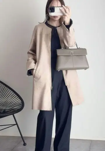 페이크 스웨이드 노카라 코트