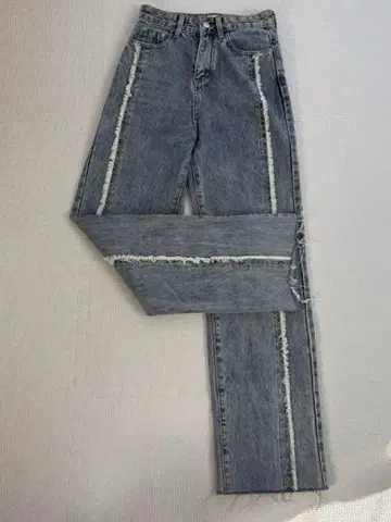 프린지 스트레이트 데님 팬츠