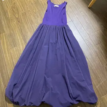 emmi 슬리브리스 롱 원피스 사이즈 0