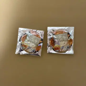 나의 히어로 아카데미아 5th 홀로 캔뱃지 바쿠고 두 점 세트