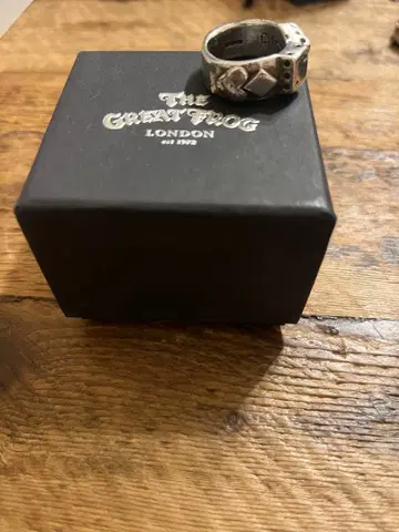 the GREAT FROG ring