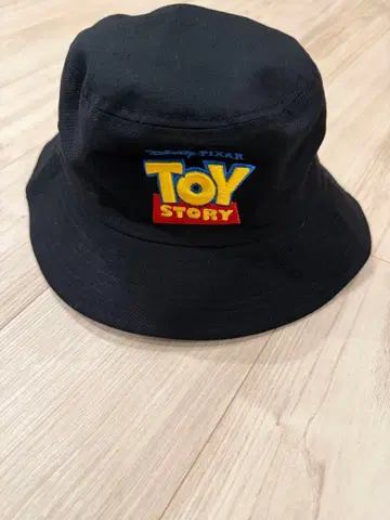 택 포함 새상품 토이스토리 버킷햇 디즈니 공식 블랙