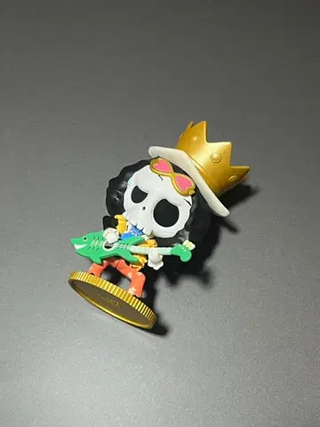 브룩 피규어 라브브