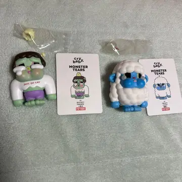popmart crybaby 크라이베이비 MONSTERTEARS